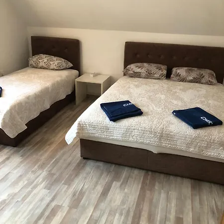 Apartmán House For 15 In Free Parking Area Skopje