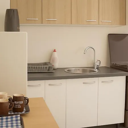 Apartmán House For 15 In Free Parking Area *