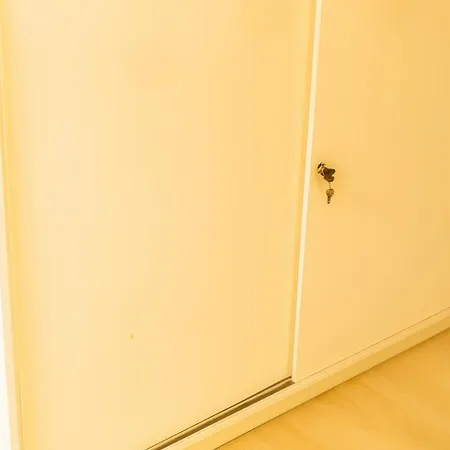 House For 15 In Free Parking Area Apartmán Skopje