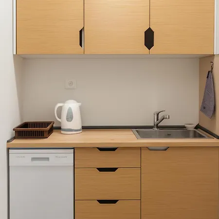 House For 15 In Free Parking Area * Skopje